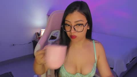 Snapshot of dakoota_luv chatting on May 7, 2026, 11:48 am dakoota_luv online show from May 7, 2026, 11:48 am