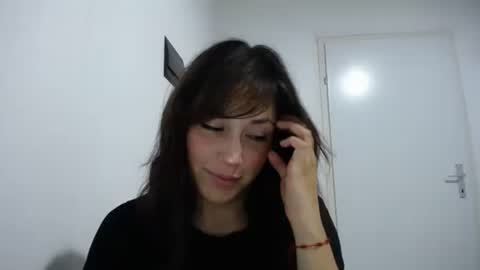 IG  dakotasofiaa online show from September 26, 2025, 2:26 am