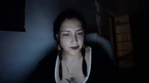 IG  dakotasofiaa online show from April 1, 2026, 1:39 am