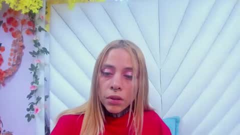 Snapshot of dakota_angell_ chatting on February 4, 2026, 2:17 am Dakota online show from February 4, 2026, 2:17 am