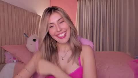 Snapshot of dakota_clark chatting on January 17, 2026, 12:37 am Helloo HAPPY NEW YEAR Ill be back soon online show from January 17, 2026, 12:37 am