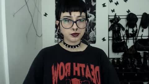 dakota online show from October 28, 2025, 3:54 am