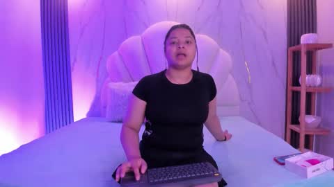 dakota_mars online show from November 2, 2025, 12:07 pm