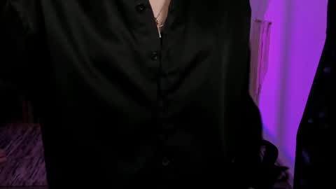 dakotaajohnnson online show from March 1, 2025, 11:39 am