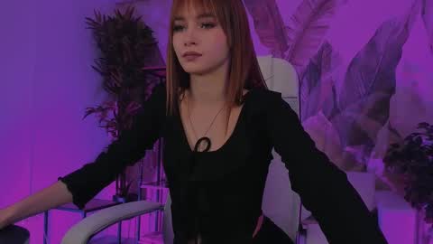 dakotaajohnnson online show from March 10, 2025, 3:41 pm