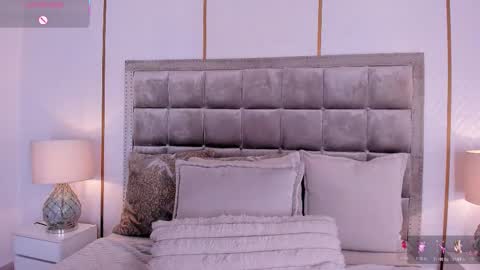 Snapshot of dakotawangi chatting on February 18, 2026, 3:13 am online show from February 18, 2026, 3:13 am