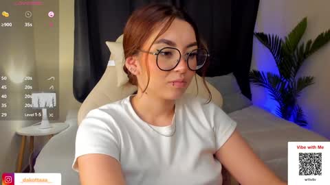 Snapshot of dakottaa__ chatting on January 8, 2025, 2:14 am dakottaa__ online show from January 8, 2025, 2:14 am