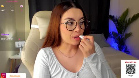 Snapshot of dakottaa__ chatting on February 23, 2025, 2:18 am dakottaa__ online show from February 23, 2025, 2:18 am