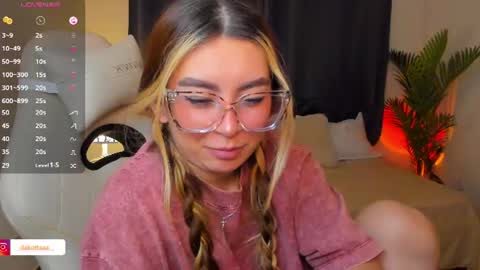 Snapshot of dakottaa__ chatting on July 23, 2026, 12:02 am dakottaa__ online show from July 23, 2026, 12:02 am