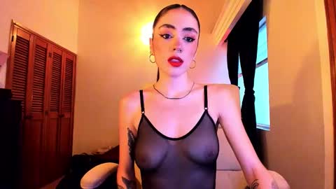 Almendra online show from January 7, 2026, 10:56 pm