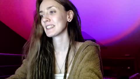 Dalia  online show from January 16, 2025, 1:14 pm