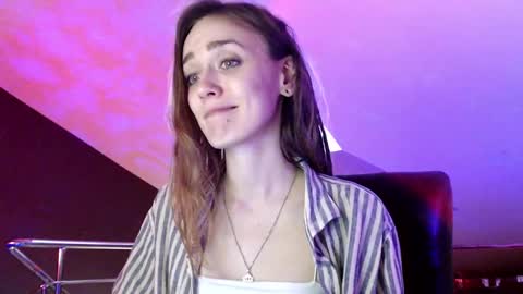 Dalia  online show from February 3, 2025, 12:36 pm