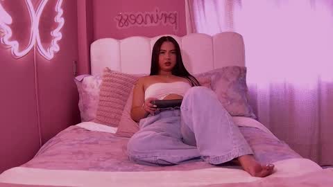 Dalia online show from April 27, 2026, 8:18 pm