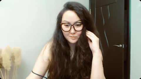 Dali online show from November 21, 2025, 6:34 am