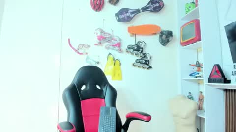 Snapshot of daliila_queen chatting on June 23, 2026, 7:45 pm dalila online show from June 23, 2026, 7:45 pm