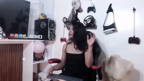 Snapshot of daliila_queen chatting on July 1, 2026, 7:02 pm dalila online show from July 1, 2026, 7:02 pm