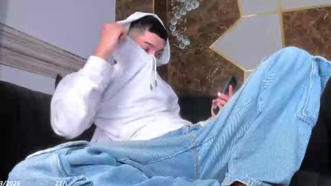 Snapshot of dallen_grant chatting on March 21, 2026, 1:26 pm Dallen Grant online show from March 21, 2026, 1:26 pm