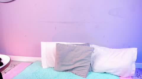 Dalyla online show from February 5, 2025, 3:52 pm