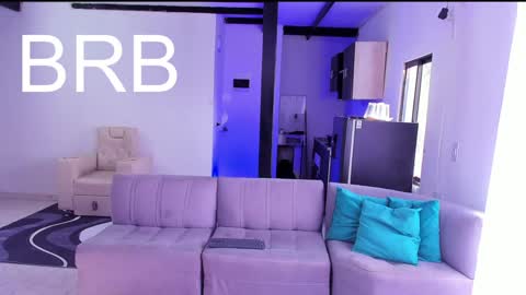 damar_felipe online show from February 6, 2025, 1:43 pm