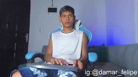 damar_felipe online show from February 22, 2025, 4:29 am