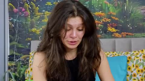 damedefeu online show from February 15, 2025, 11:39 am