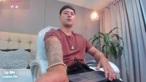 DAMIAN online show from October 1, 2025, 10:21 am