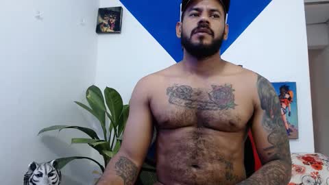 damian64436171 online show from January 4, 2025, 9:41 pm