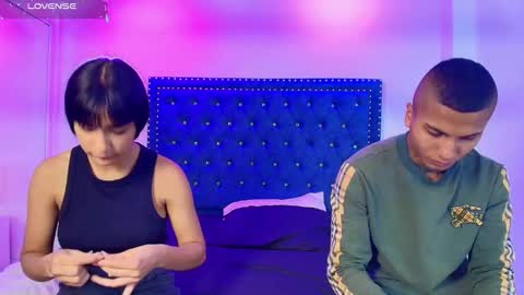 Snapshot of damian_and_roxanne chatting on March 17, 2026, 12:41 pm DAMIAN AND ROXANNE. online show from March 17, 2026, 12:41 pm