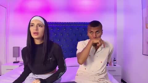 Snapshot of damian_and_roxanne chatting on March 26, 2026, 12:44 pm DAMIAN AND ROXANNE. online show from March 26, 2026, 12:44 pm