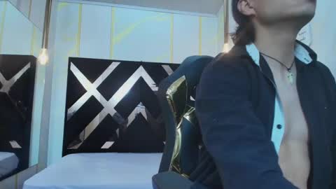 Snapshot of damian_and_tiana chatting on March 2, 2025, 4:07 am damian_and_tiana online show from March 2, 2025, 4:07 am