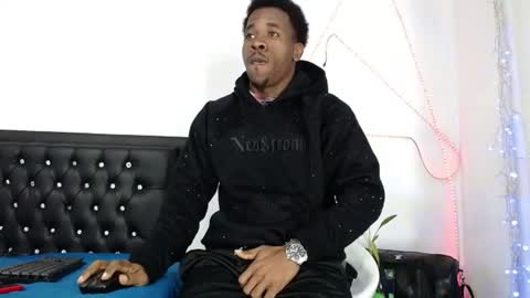 damian_hart_24cm online show from June 9, 2026, 12:28 pm