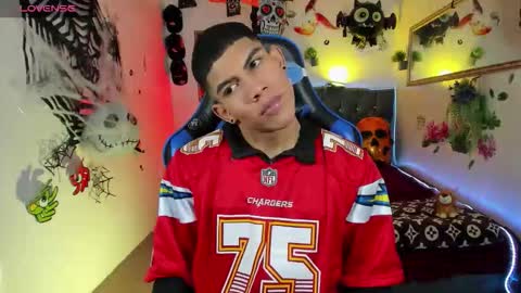 Damian online show from October 18, 2025, 3:31 am