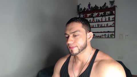 Snapshot of damiannstonexxx chatting on February 28, 2025, 1:05 am Danny online show from February 28, 2025, 1:05 am