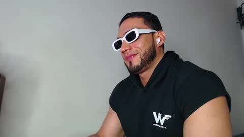 Snapshot of damiannstonexxx chatting on March 7, 2025, 8:44 pm Danny online show from March 7, 2025, 8:44 pm