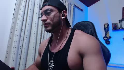 Snapshot of damiannstonexxx chatting on May 21, 2026, 3:13 am Danny online show from May 21, 2026, 3:13 am