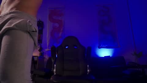 insta damn8   --------  online show from January 10, 2025, 10:57 pm