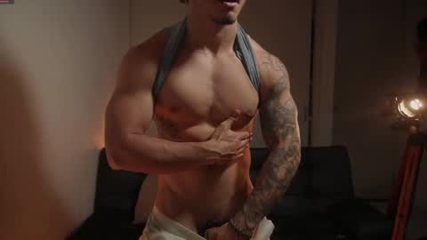 insta damn8   --------  online show from September 25, 2025, 11:30 pm