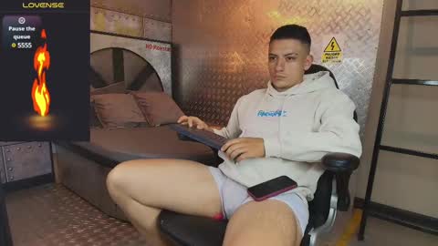 Damian Phill online show from December 21, 2024, 10:30 pm