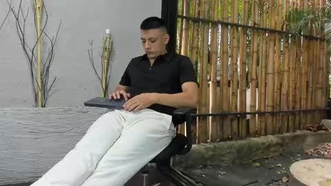 Damian Phill online show from January 9, 2025, 6:47 pm