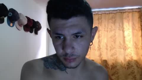 damiansexyboy69 online show from November 11, 2025, 4:51 pm