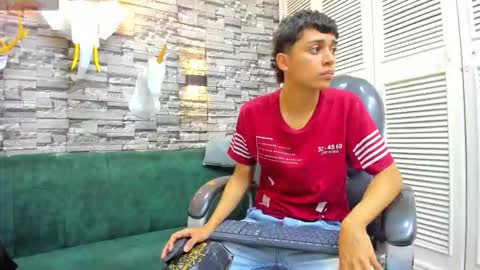 LIAM online show from November 3, 2025, 5:25 pm