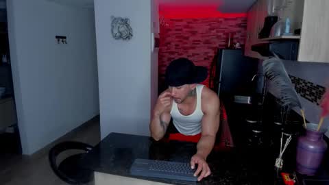 INSTAGRAM  DAMMIANMILLEROFICIAL online show from February 3, 2026, 3:04 am