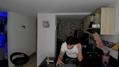 INSTAGRAM  DAMMIANMILLEROFICIAL online show from February 6, 2026, 12:26 am