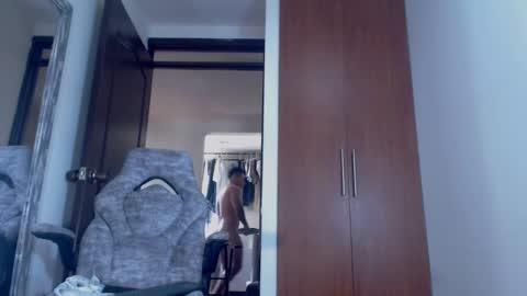 dammuscle online show from November 19, 2025, 3:45 pm