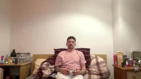 damo111694 online show from February 21, 2026, 10:44 pm