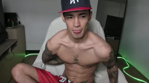 Snapshot of damon_333 chatting on January 8, 2026, 3:25 pm Damon online show from January 8, 2026, 3:25 pm