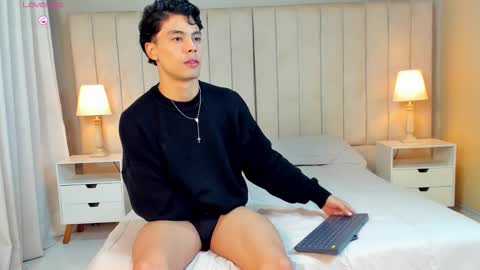 DEMON NORTH online show from September 18, 2025, 1:46 pm