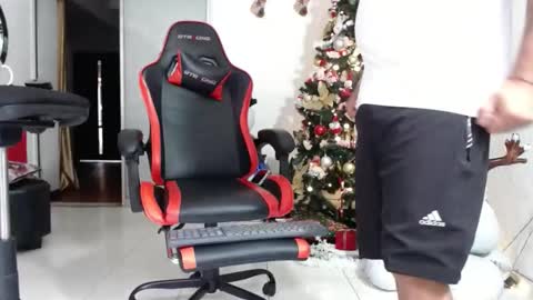 Snapshot of damyan_2003 chatting on December 4, 2024, 12:58 pm damyan_2003 online show from December 4, 2024, 12:58 pm