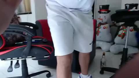 Snapshot of damyan_2003 chatting on December 24, 2024, 8:05 pm damyan_2003 online show from December 24, 2024, 8:05 pm