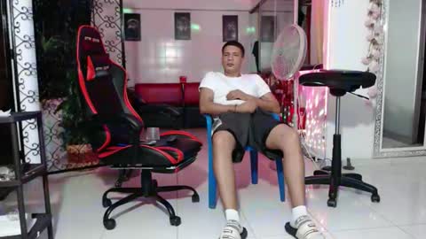 Snapshot of damyan_2003 chatting on January 5, 2025, 1:13 am damyan_2003 online show from January 5, 2025, 1:13 am